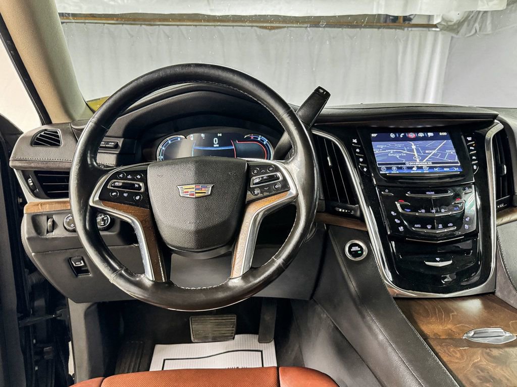 Used 2016 Cadillac Escalade ESV Premium image 16