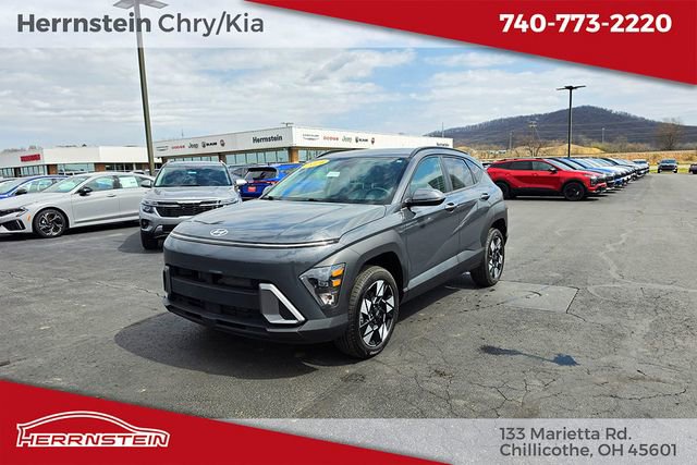 Used 2024 Hyundai Kona SEL image 3