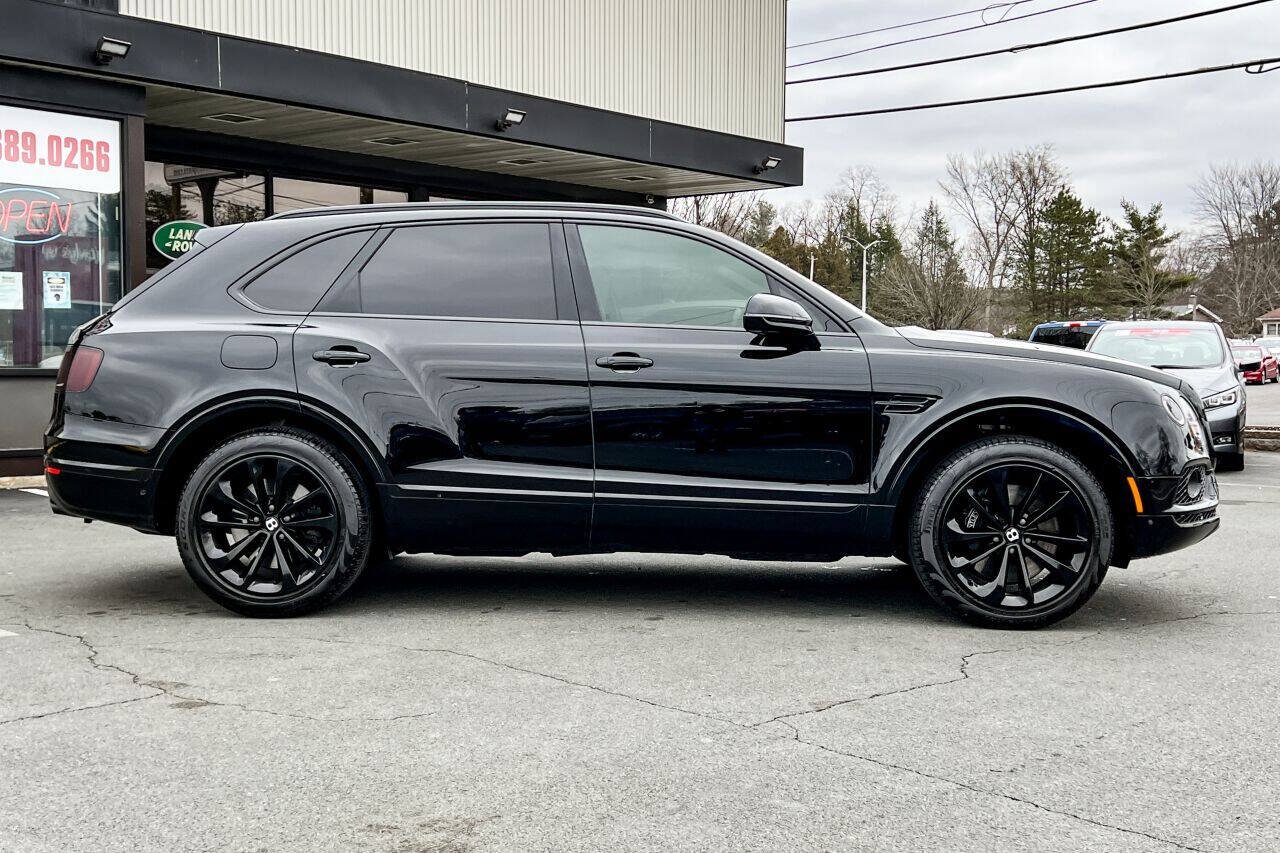 Used 2017 Bentley Bentayga AWD/4WD image 3