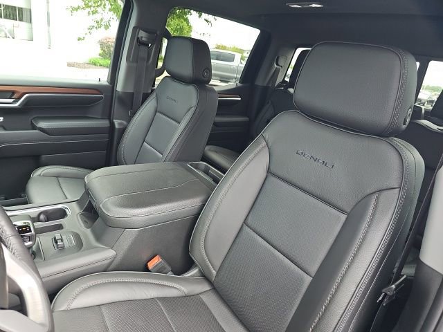 Used 2023 GMC Sierra 1500 Denali w/ Denali Reserve Package image 16
