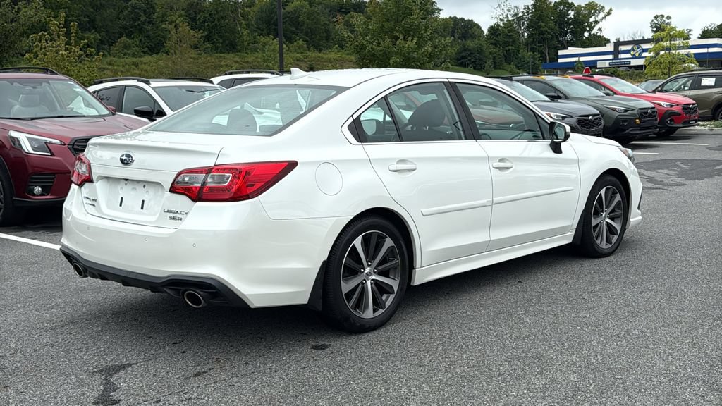 Used 2018 Subaru Legacy 3.6R Limited AWD/4WD image 4