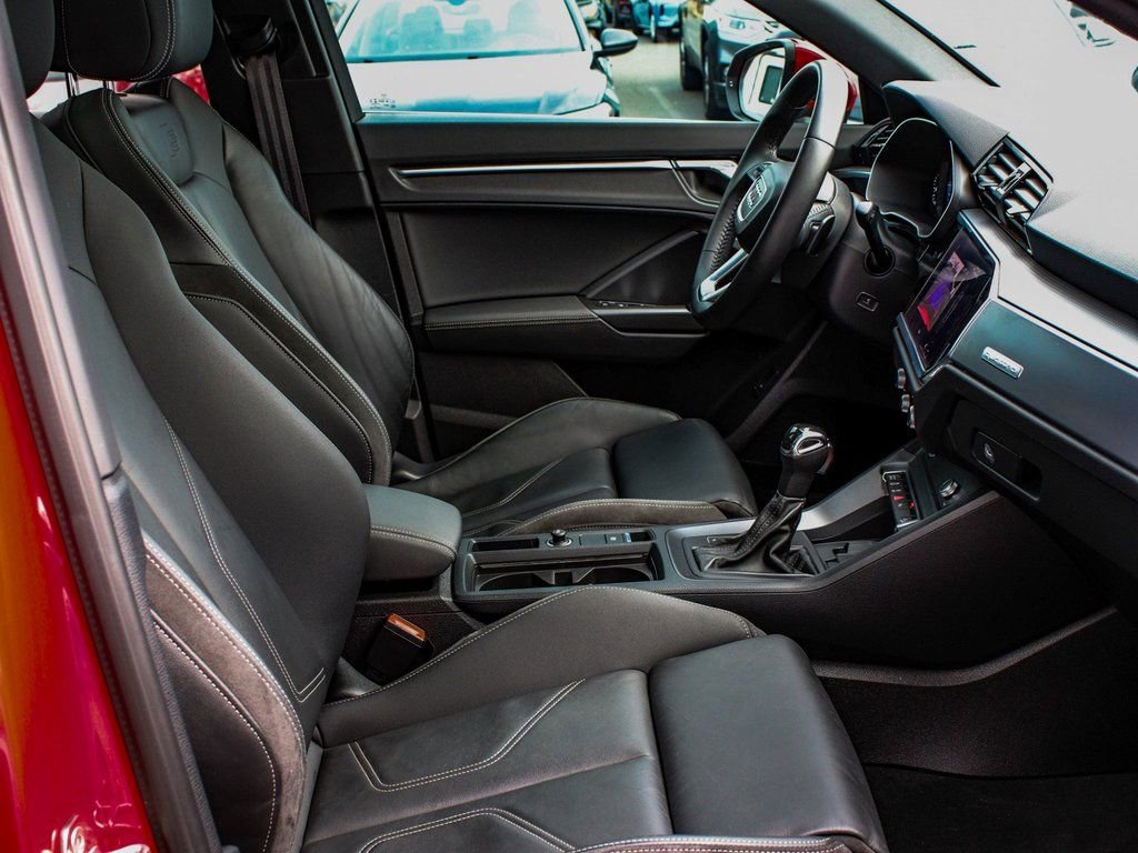 Used 2020 Audi Q3 2.0T Premium Plus w/ Premium Plus Package image 41