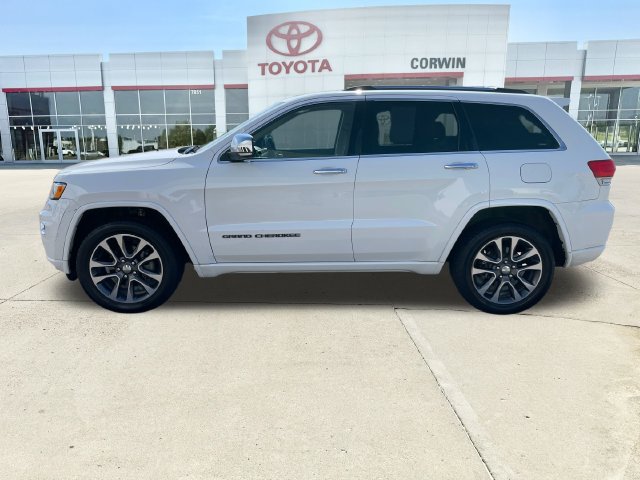 Used 2017 Jeep Grand Cherokee Overland AWD/4WD image 2