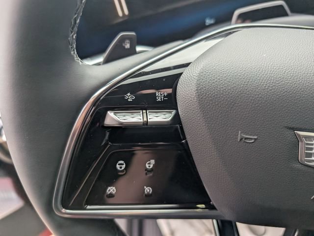 New 2026 Cadillac Lyriq Signature Luxury image 17