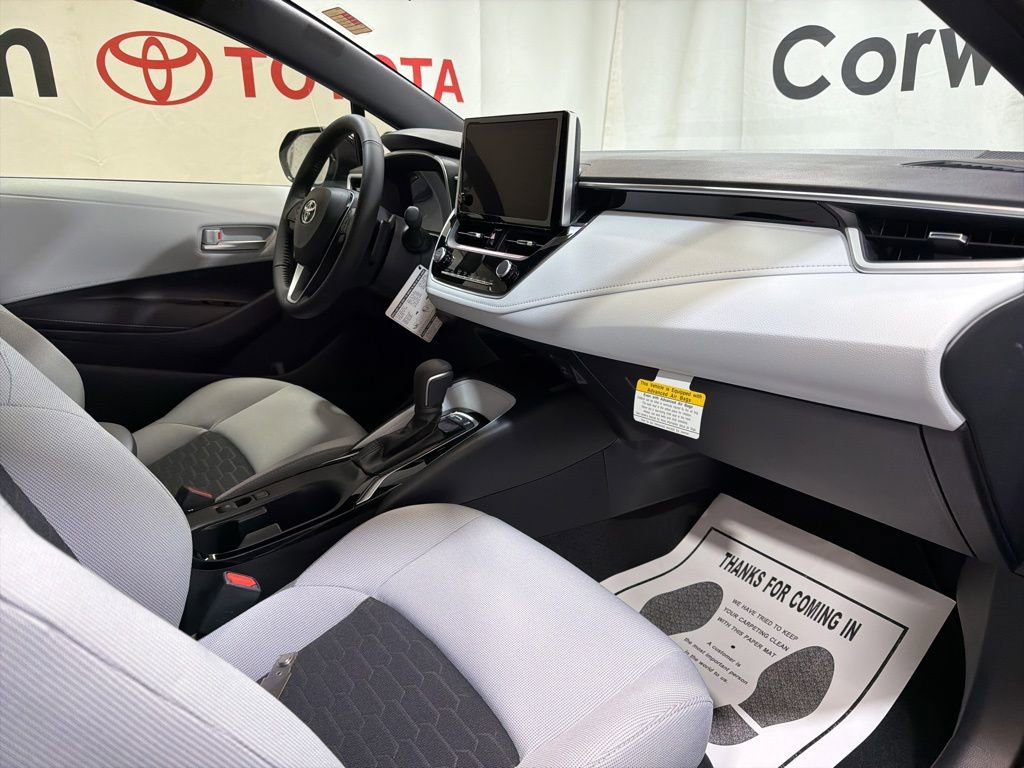 Used 2026 Toyota Corolla SE image 9