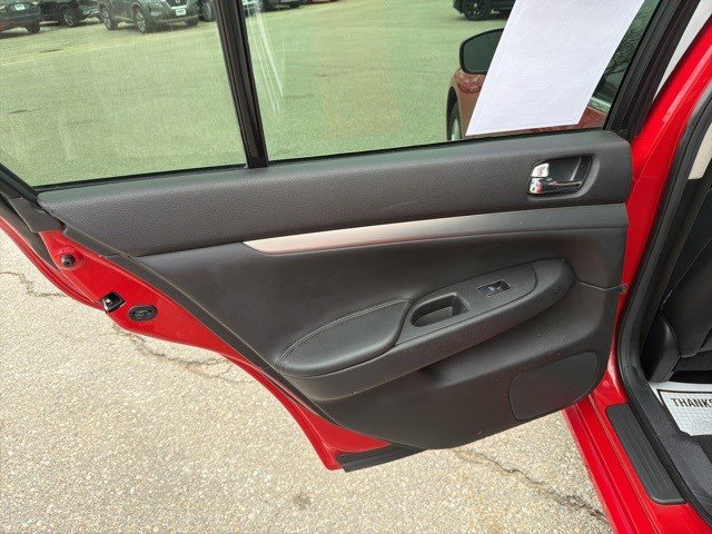 Used 2011 INFINITI G37 x w/ Premium Pkg image 12