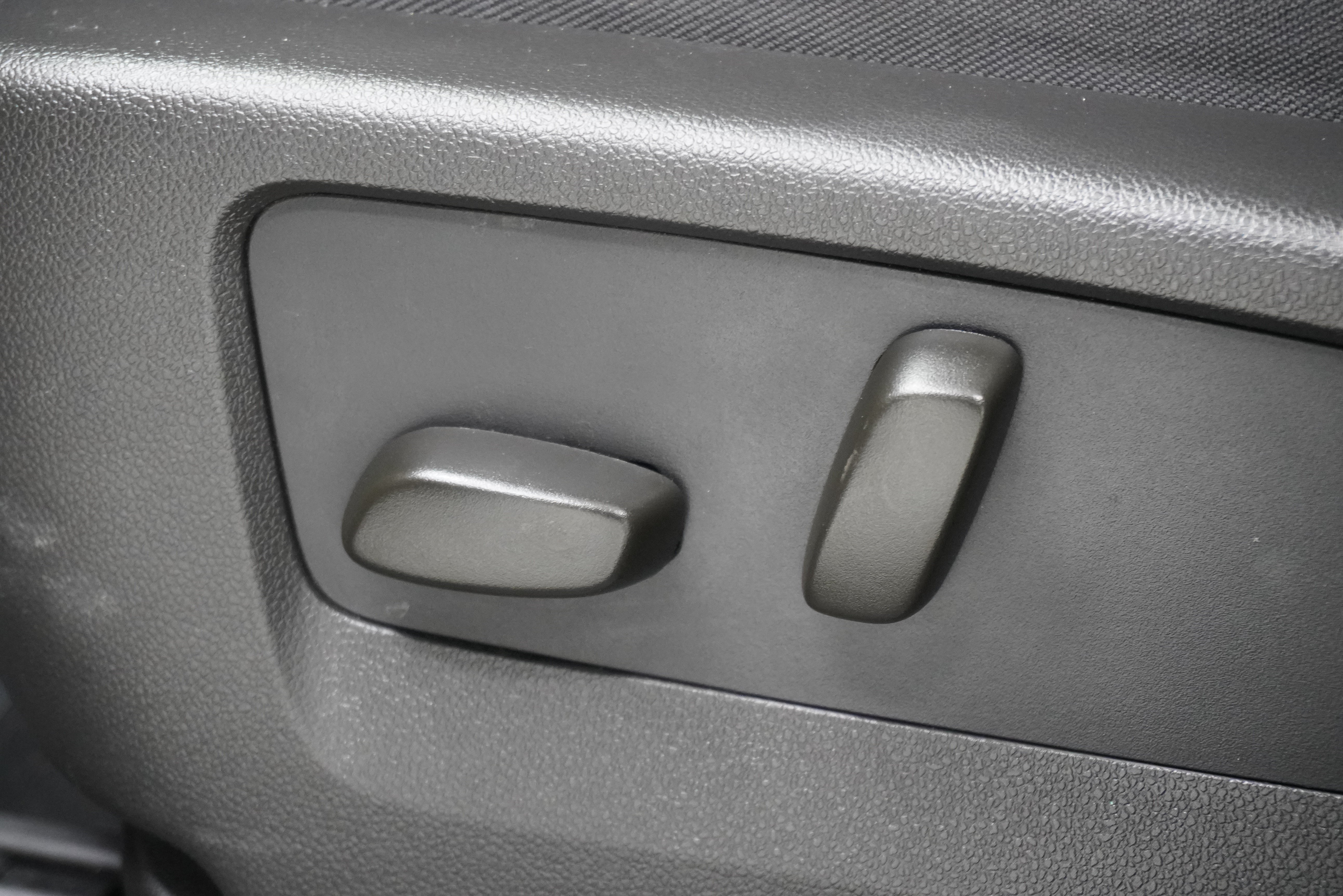 Used 2022 Buick Envision Essence w/ Sport Touring Package FWD image 15