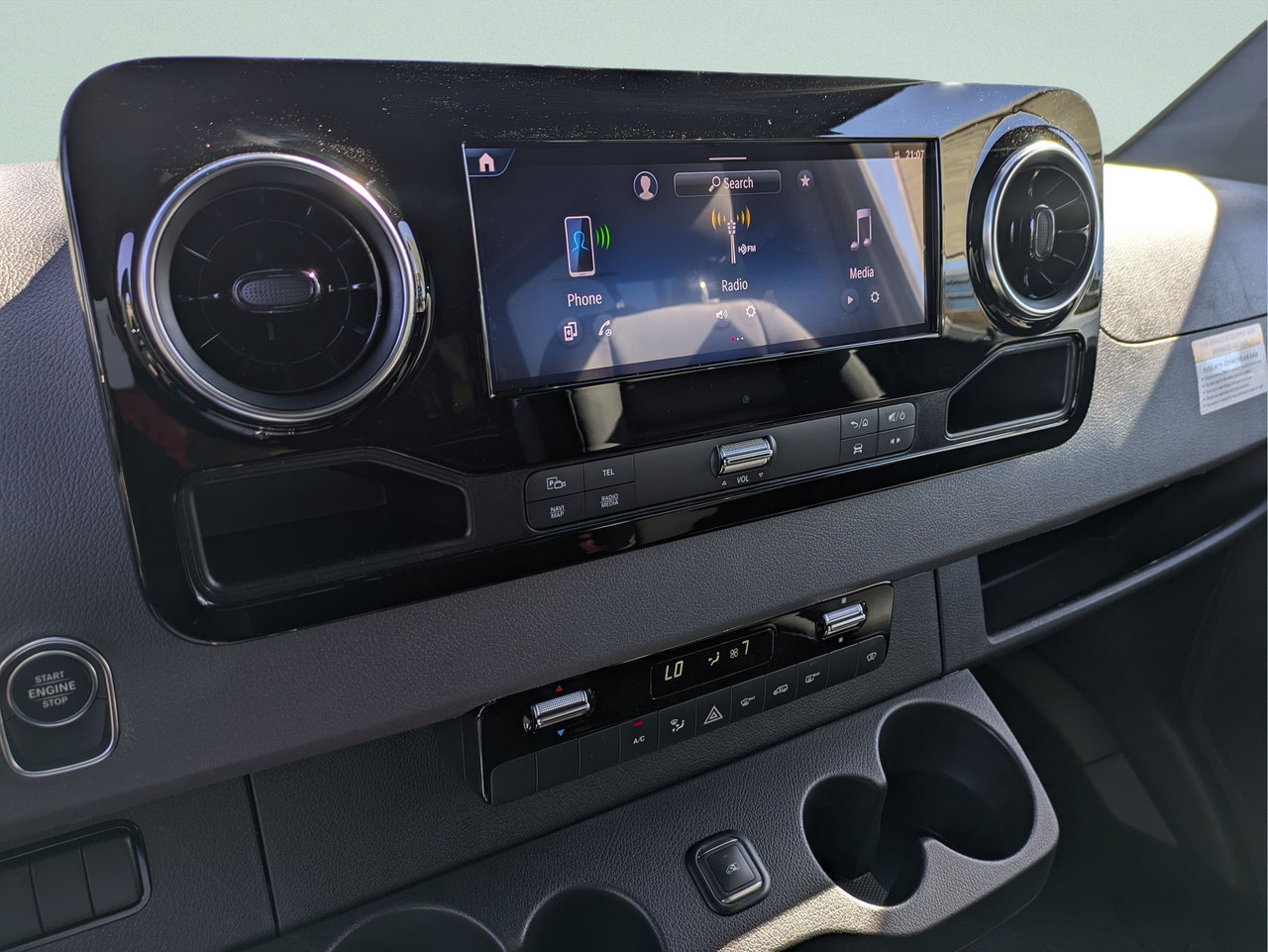 New 2025 Mercedes-Benz Sprinter 2500 image 5
