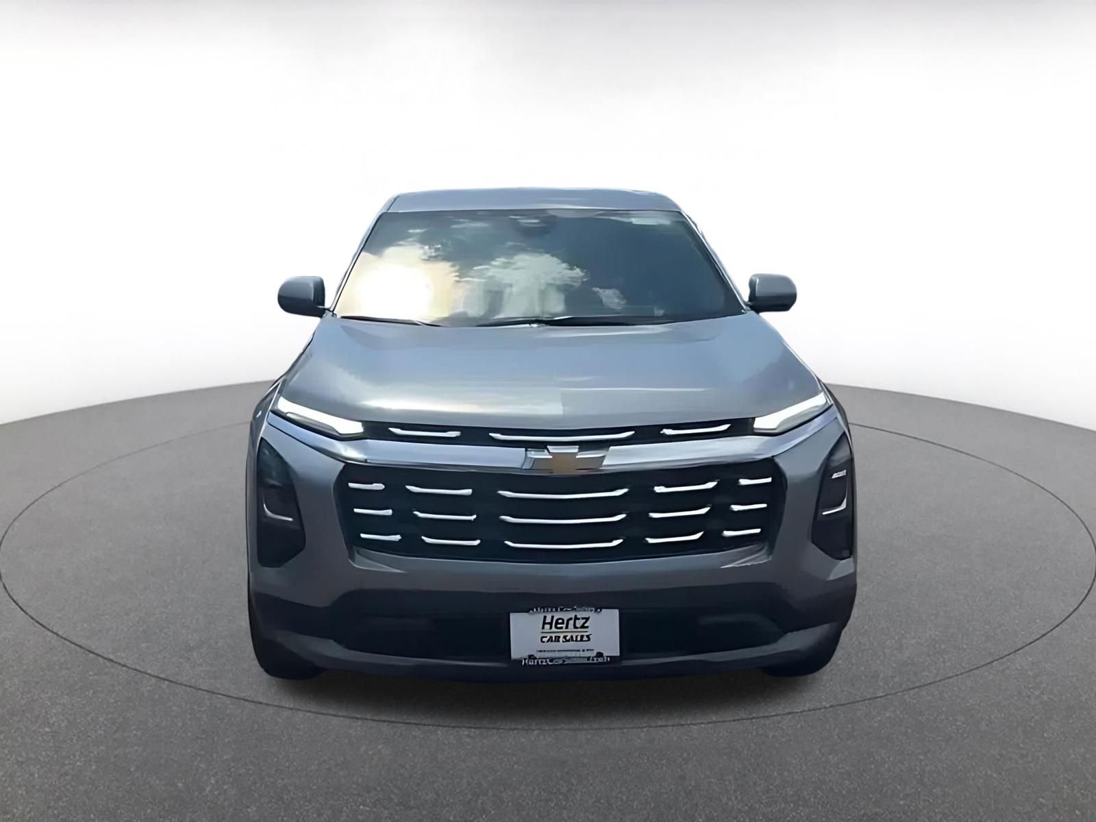 Used 2025 Chevrolet Equinox LT AWD/4WD image 4