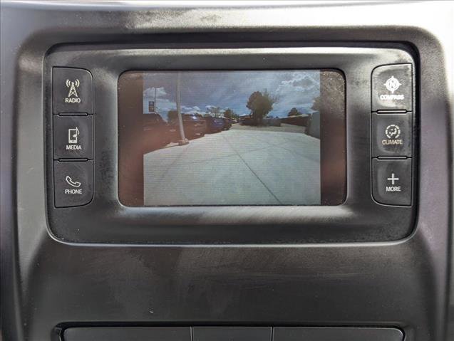 Used 2018 Jeep Cherokee Latitude w/ Cold Weather Group AWD/4WD image 13