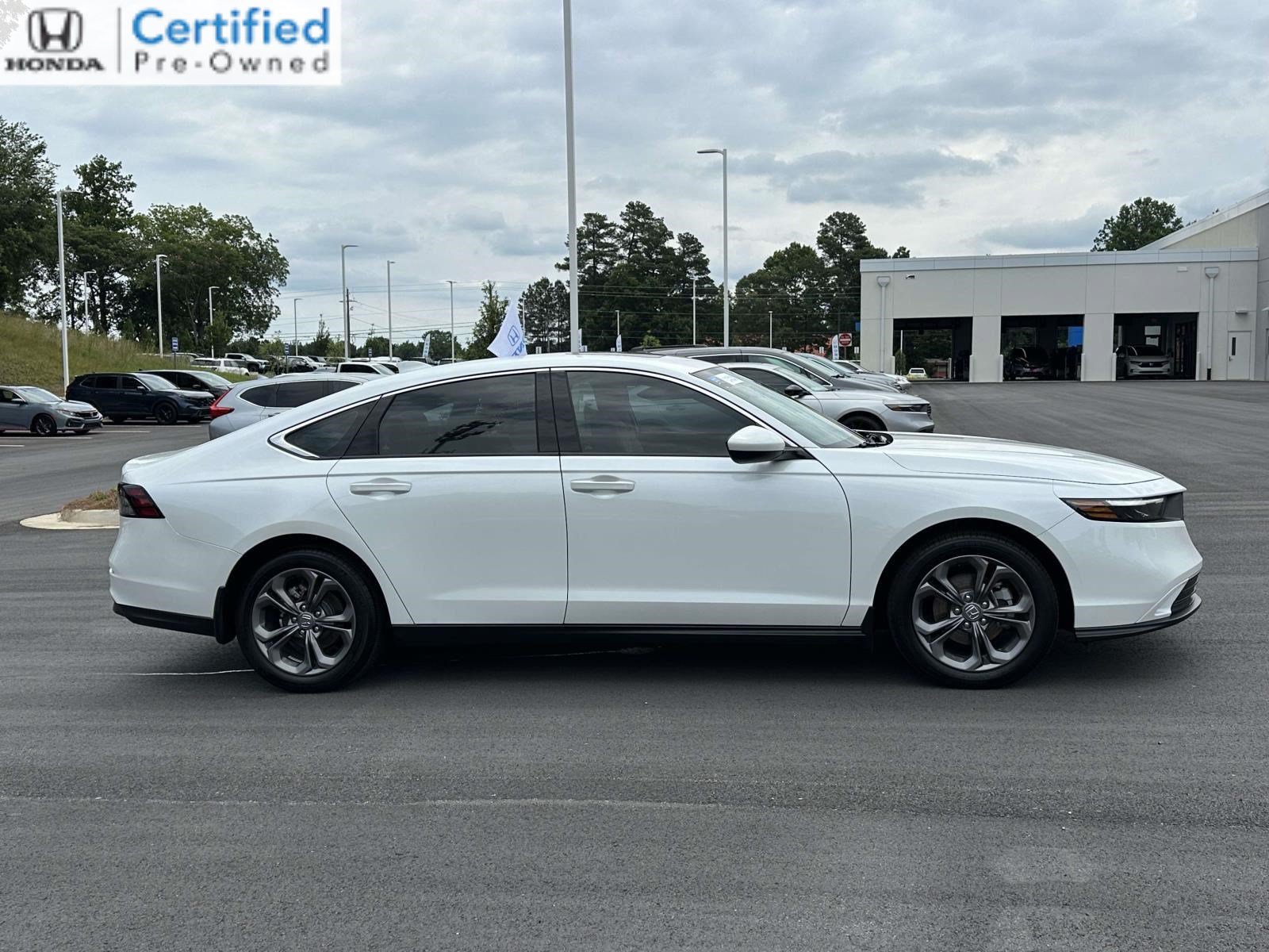 Certified 2024 Honda Accord EX image 27