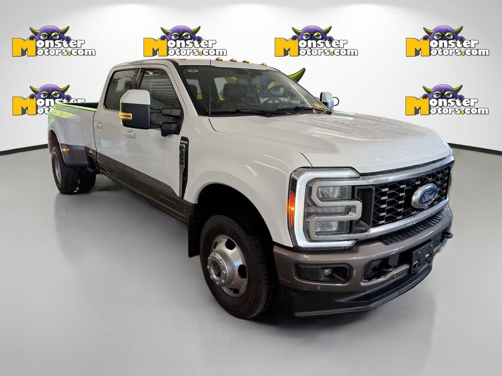 Used 2023 Ford F350 King Ranch AWD/4WD image 3
