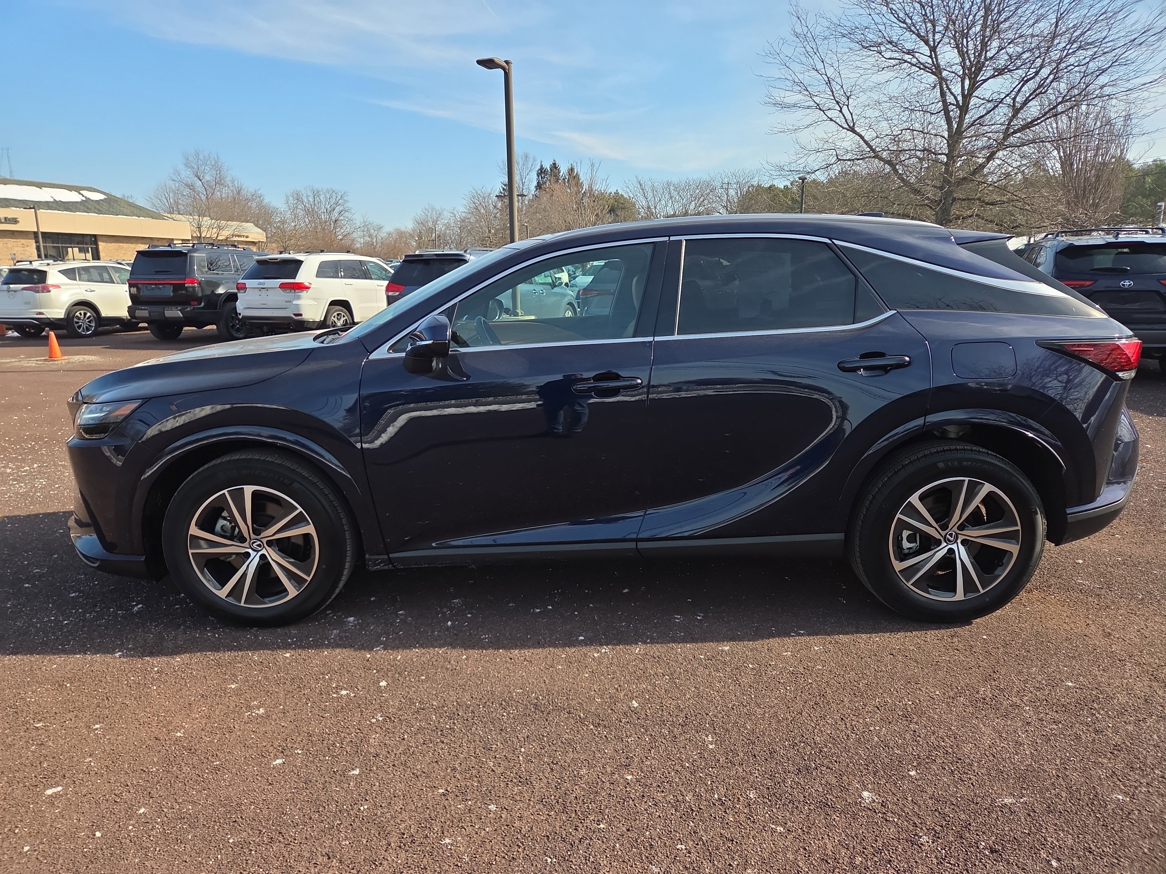 Used 2024 Lexus RX 350 Premium w/ Accessory Package (Z1) image 6