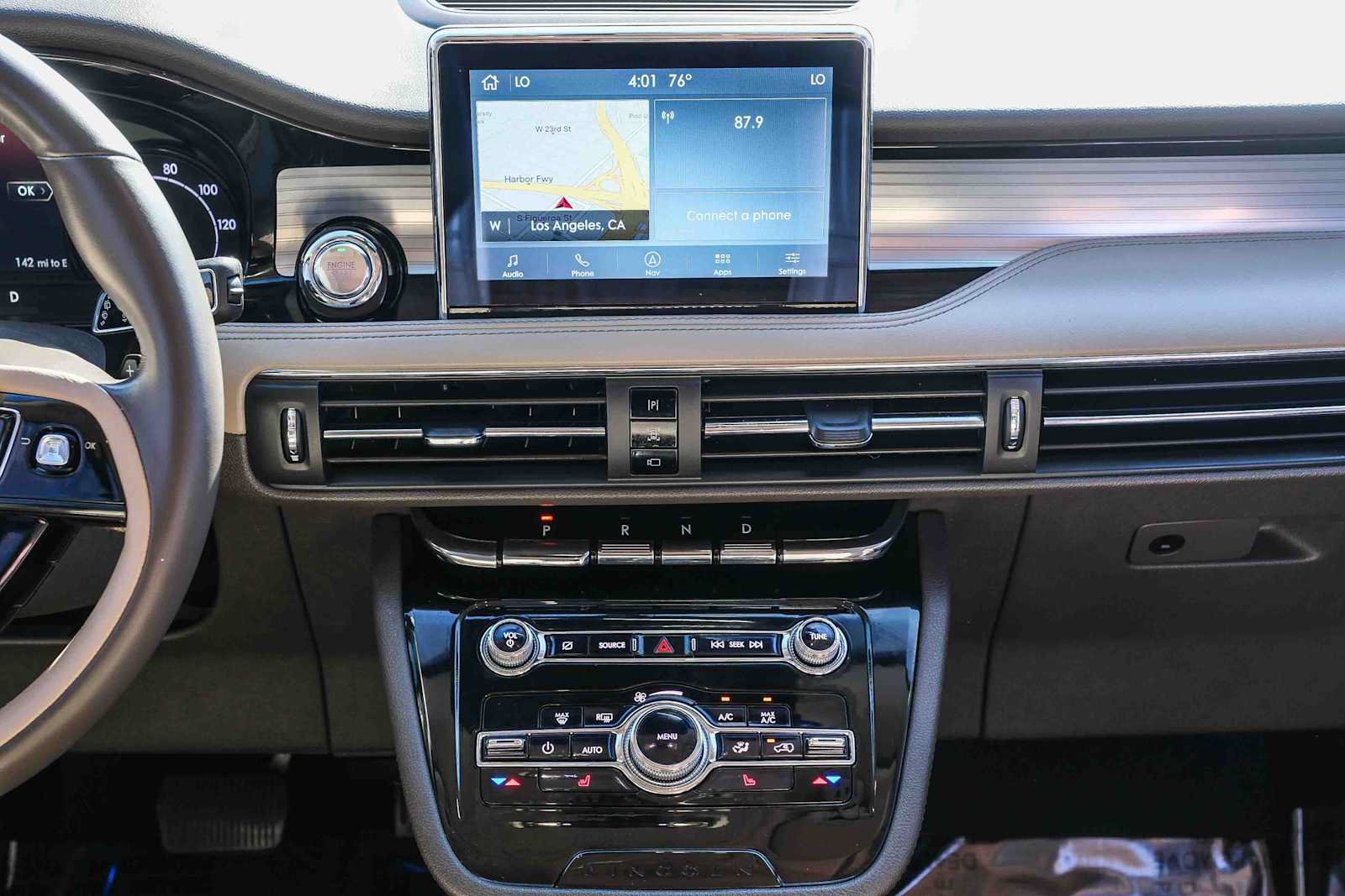 Used 2021 Lincoln Corsair FWD w/ Premium Package image 14