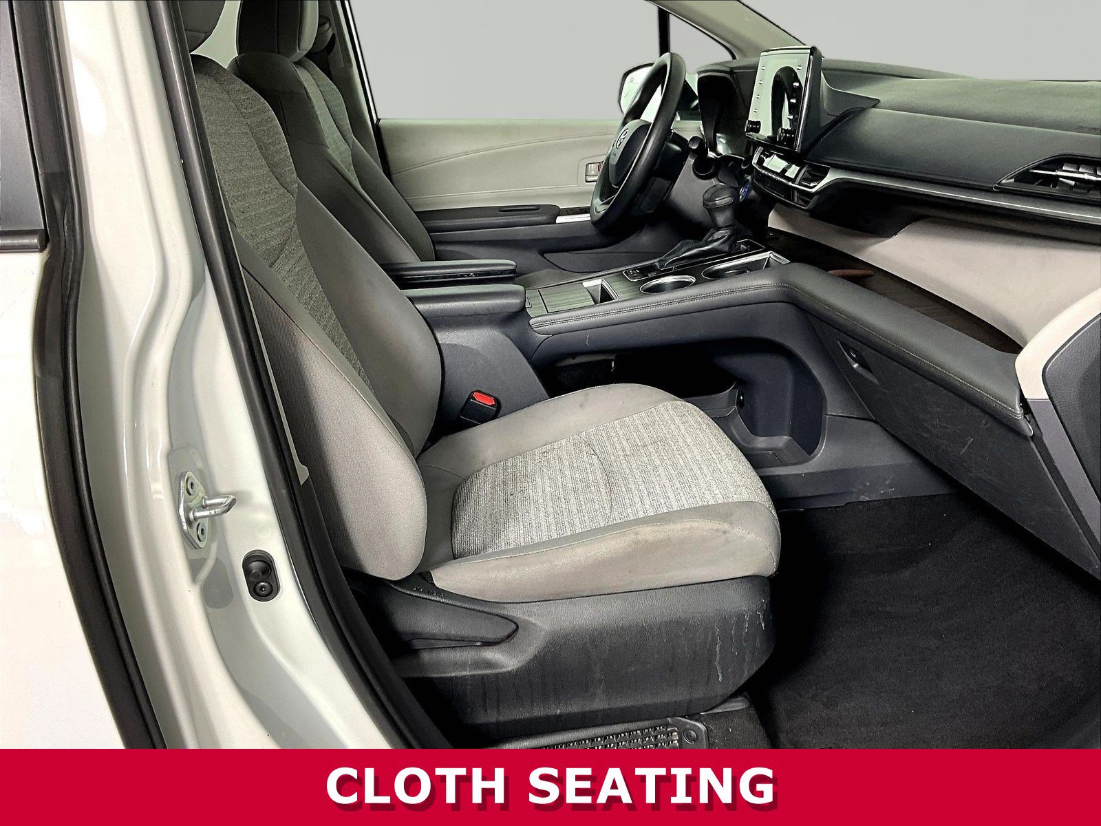Used 2022 Toyota Sienna LE FWD image 25