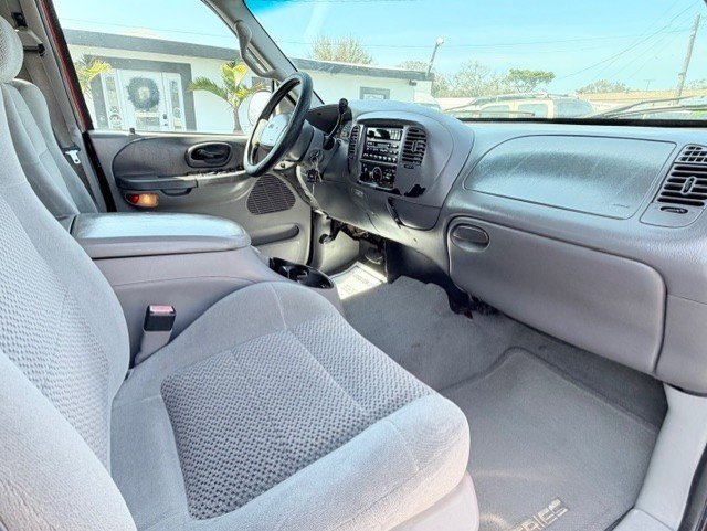 Used 2001 Ford F150 XLT image 15