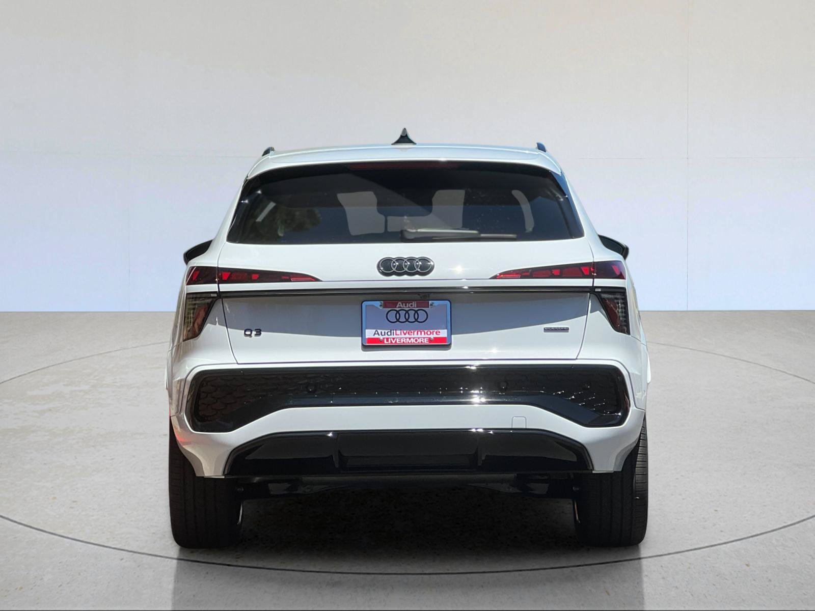 New 2026 Audi Q3 quattro 2.0T AWD/4WD image 5
