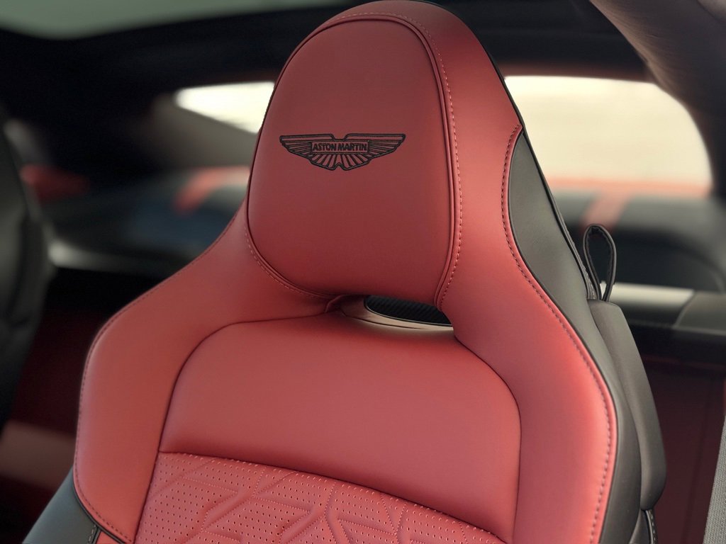 New 2025 Aston Martin Vanquish image 6