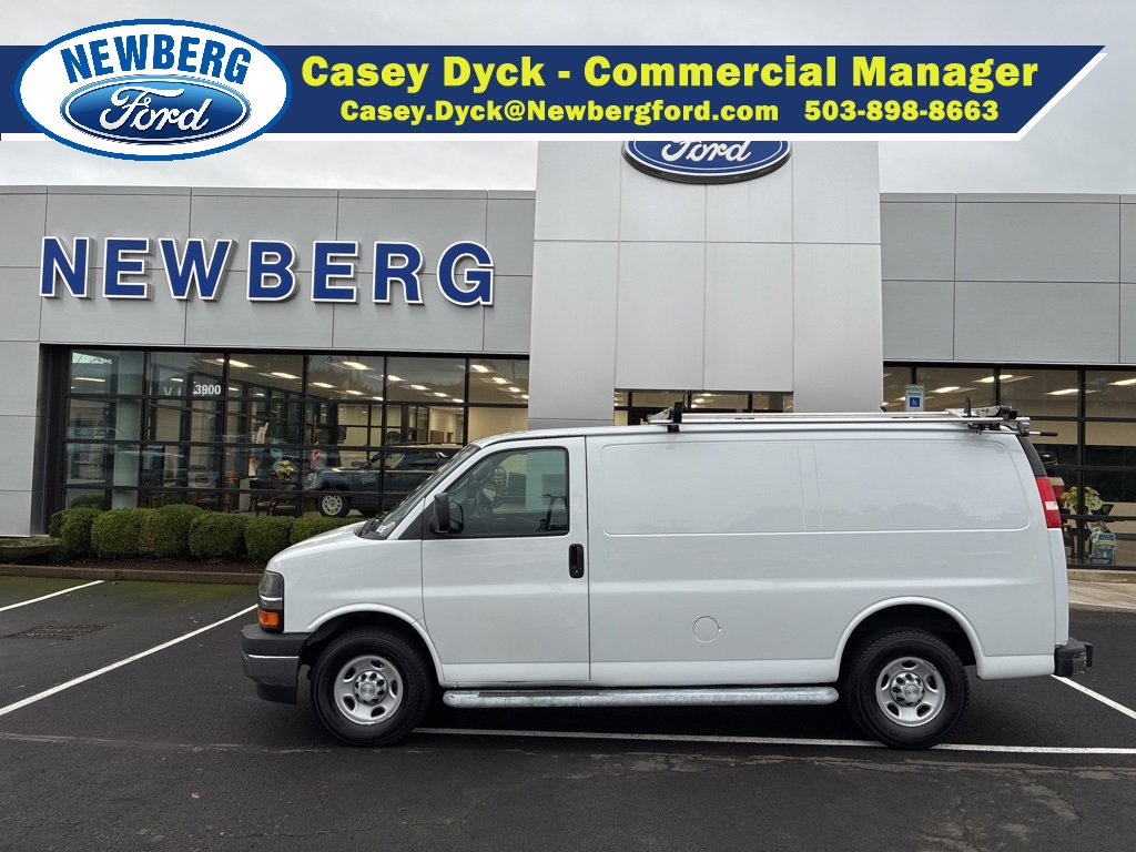 Used 2018 Chevrolet Express 2500 w/ Driver Convenience Package image 4