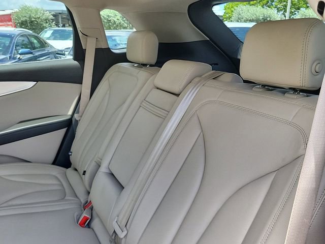 Used 2019 Lincoln Nautilus FWD image 14