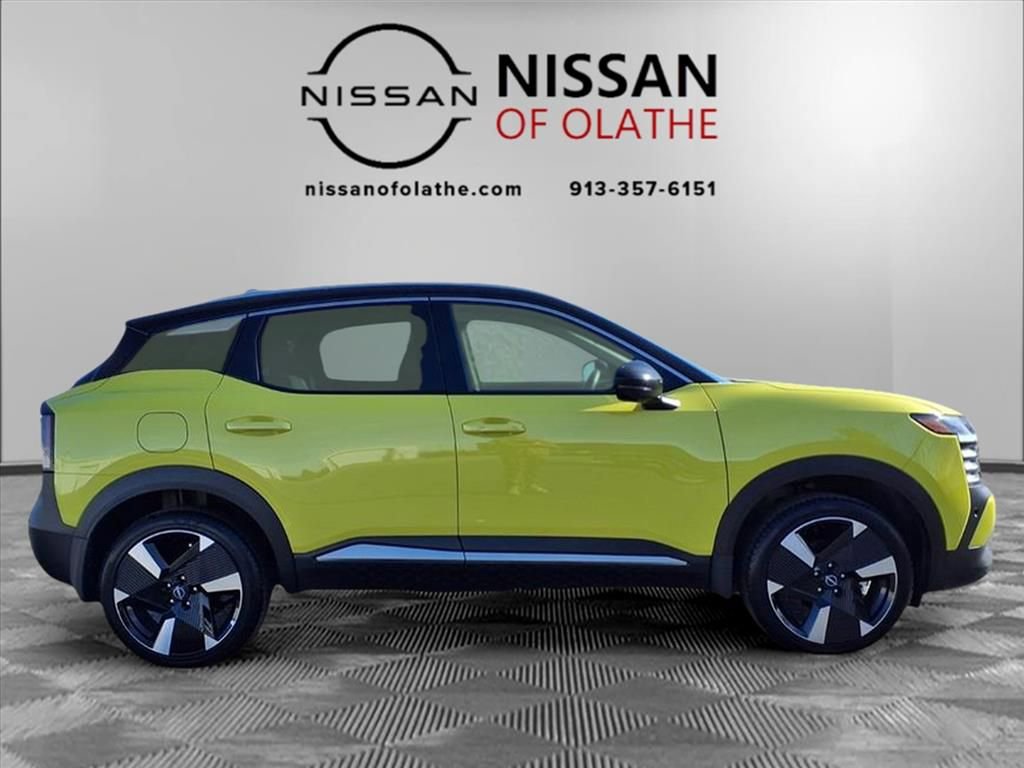 Certified 2025 Nissan Kicks SR image 28