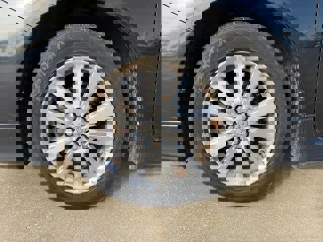 Used 2010 Toyota Corolla image 9