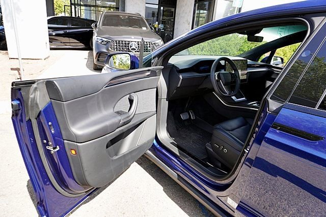 Used 2023 Tesla Model X AWD/4WD image 44