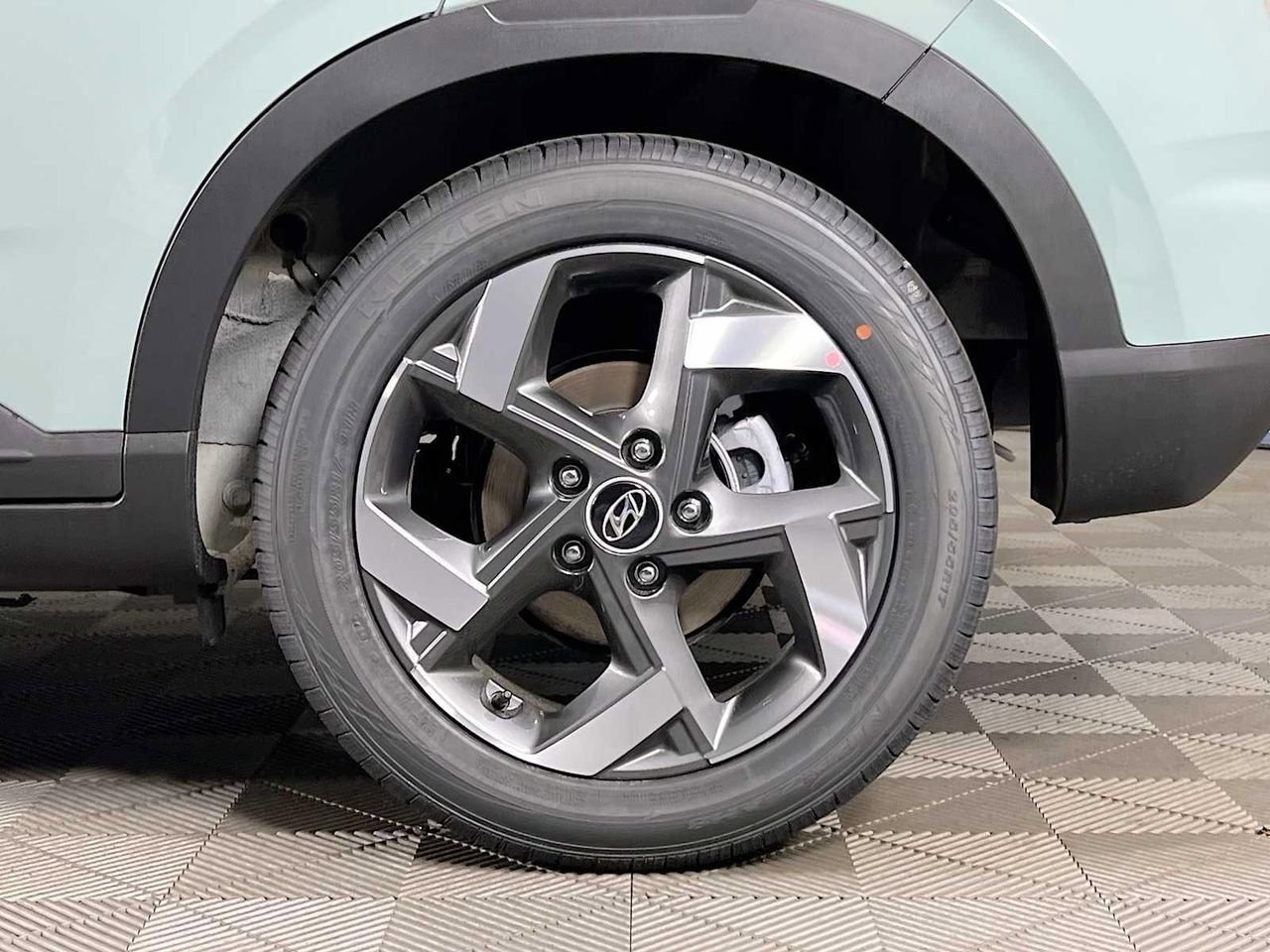 New 2026 Hyundai Venue SEL FWD image 19