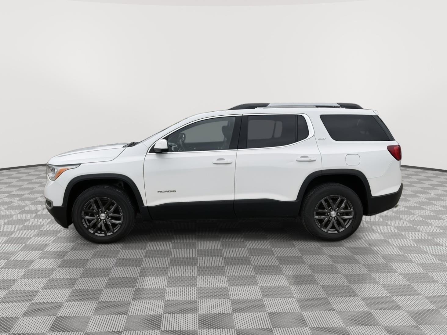 Used 2019 GMC Acadia SLT image 4