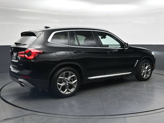 Used 2023 BMW X3 xDrive30i w/ Premium Package AWD/4WD image 4