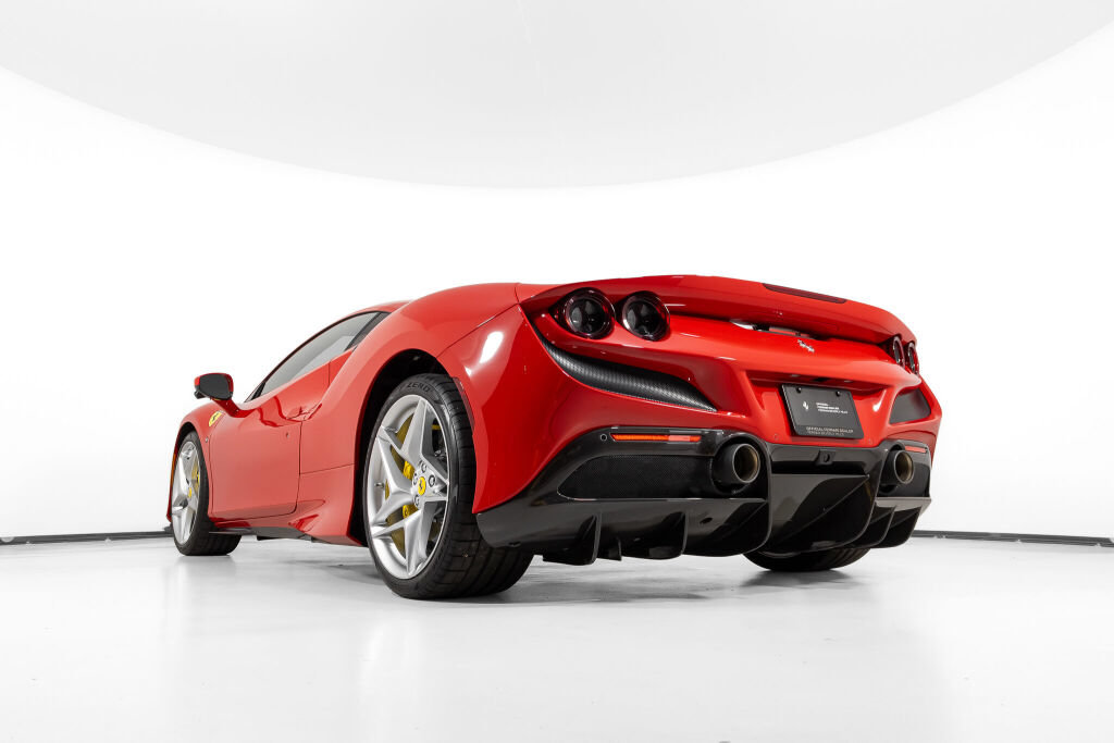 Certified 2022 Ferrari F8 Tributo RWD image 19