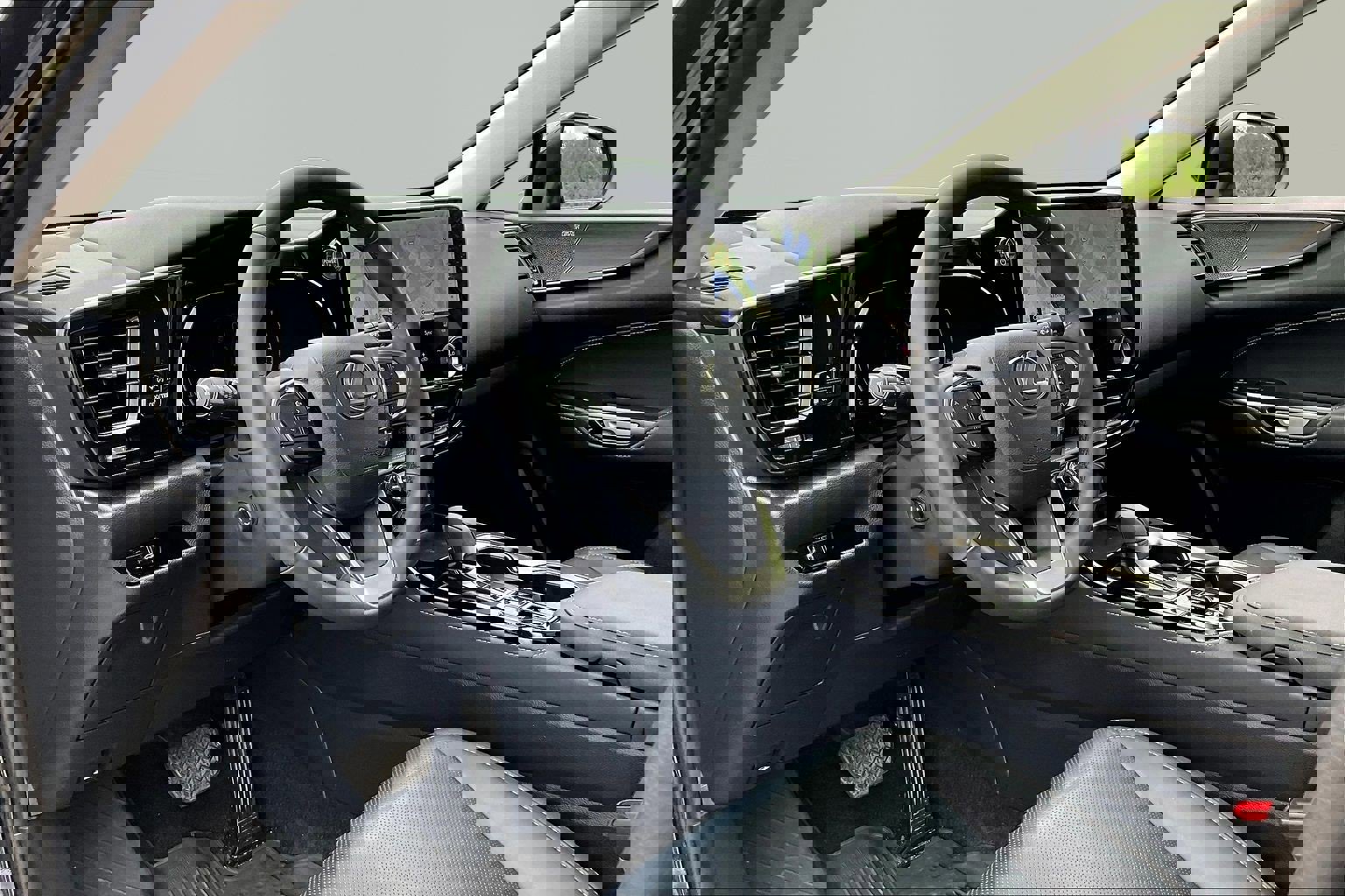 Used 2025 Lexus NX 350h AWD w/ Accessory Package (2T) image 17