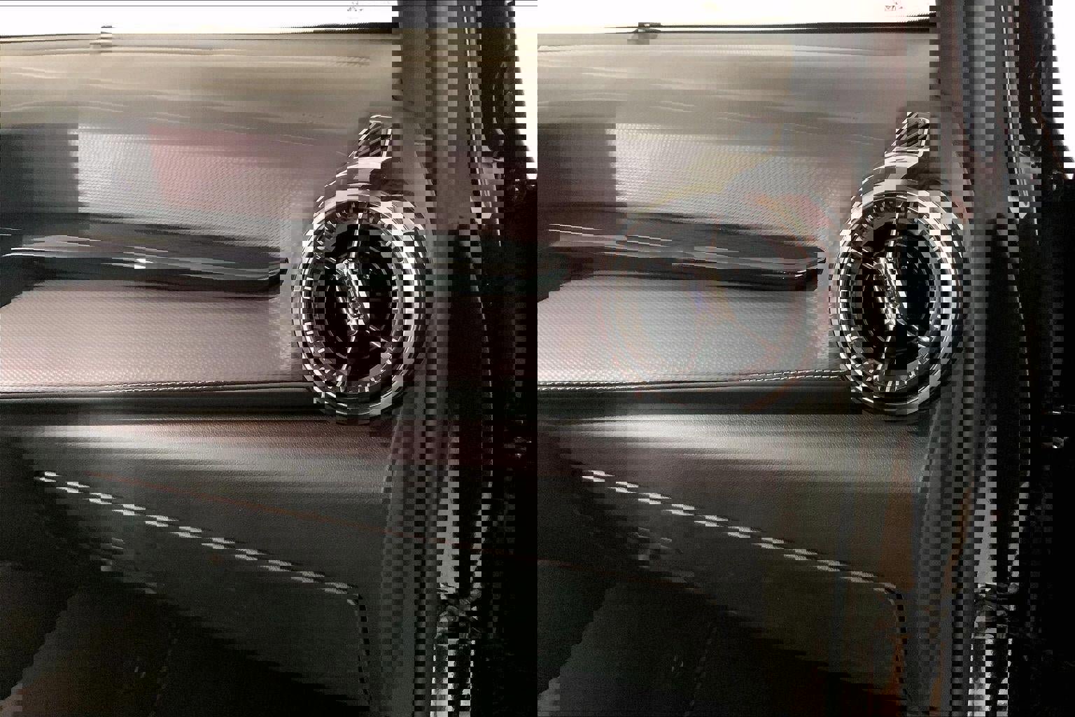 Used 2025 Chevrolet Equinox LT image 16