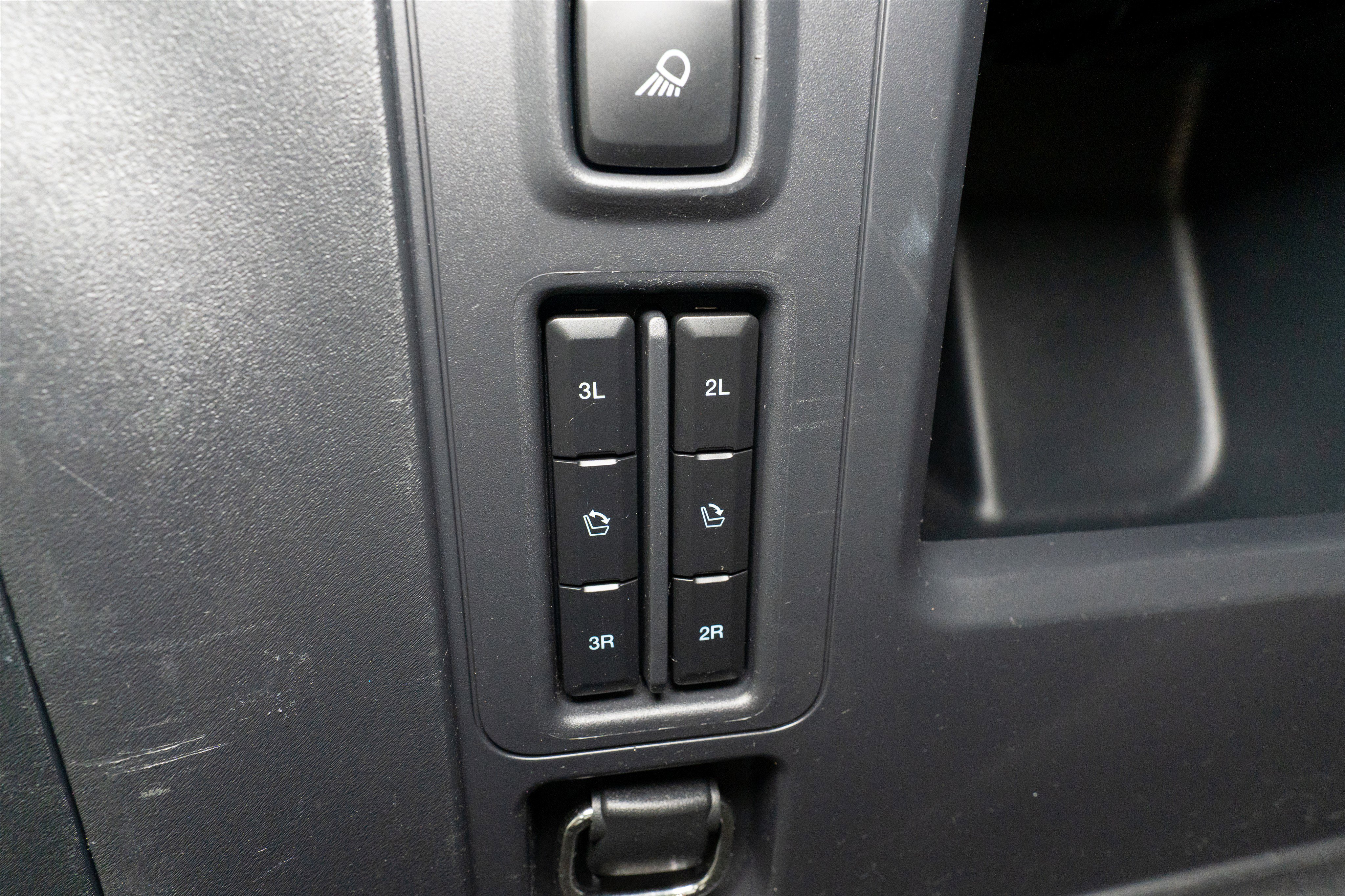 Used 2025 Ford Expedition Max Platinum w/ Driver's Package image 32