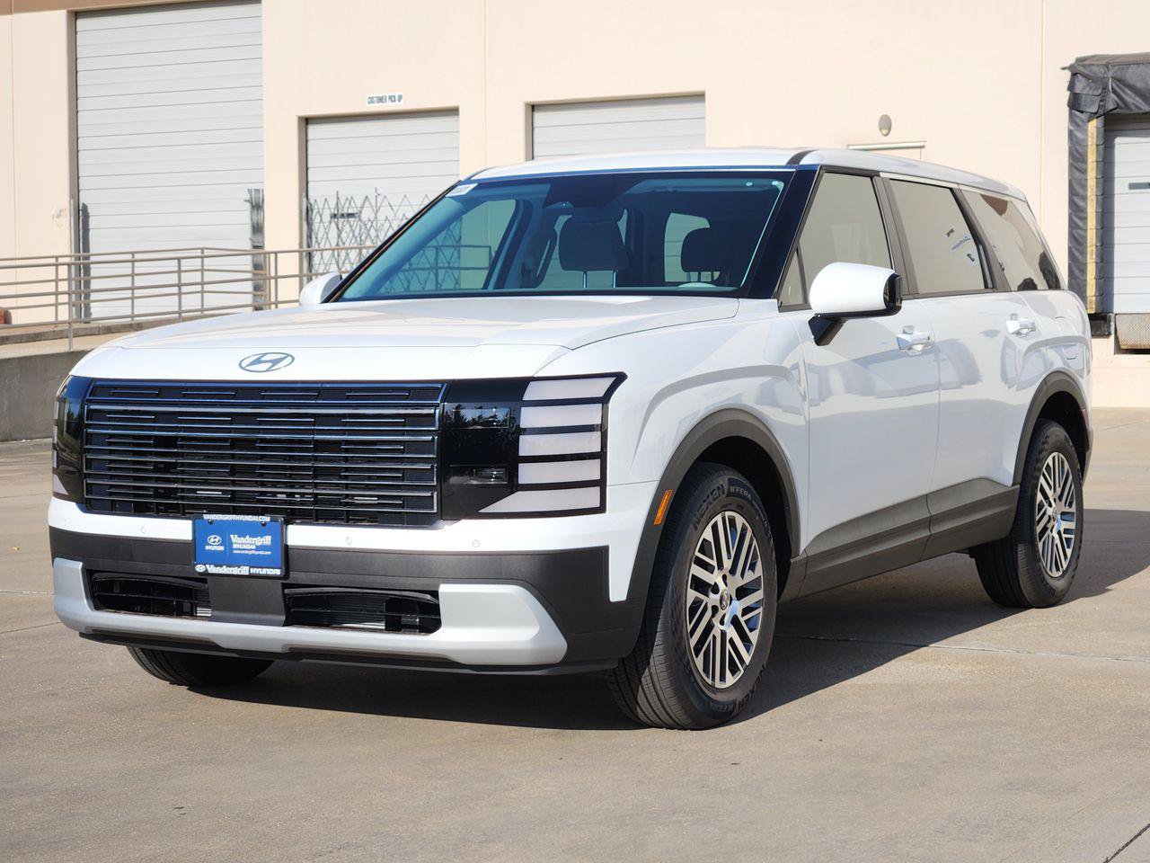 New 2027 Hyundai Palisade SE FWD image 2