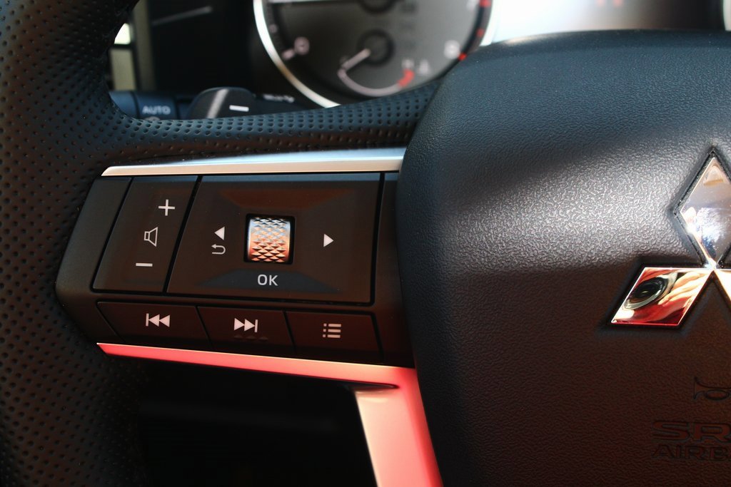 New 2026 Mitsubishi Outlander AWD image 15