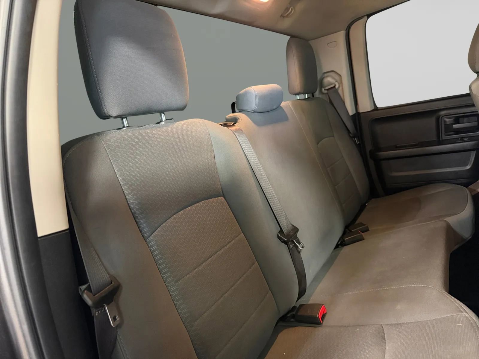 Used 2019 RAM 1500 Express image 25