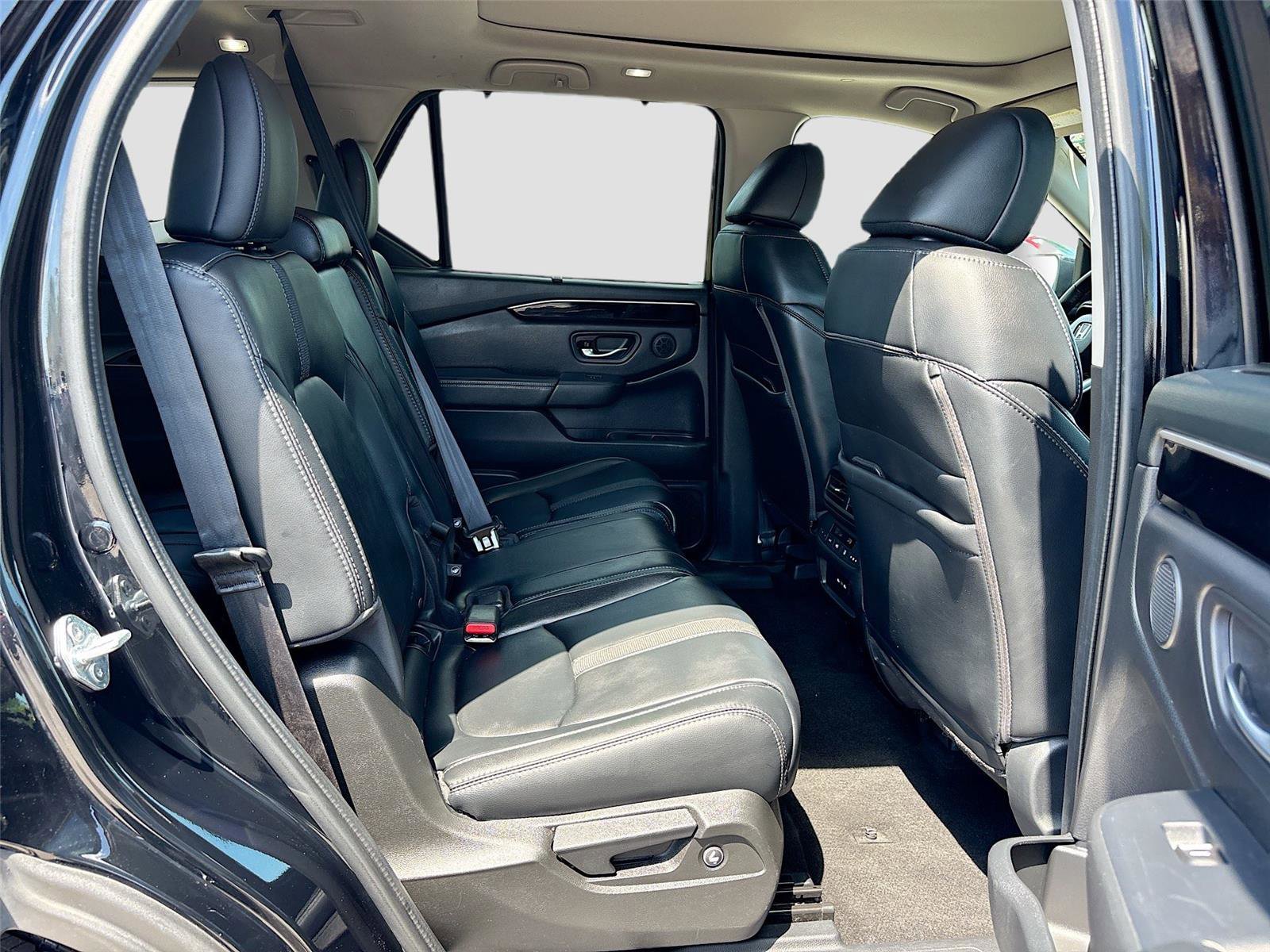 Certified 2024 Honda Pilot Touring image 34