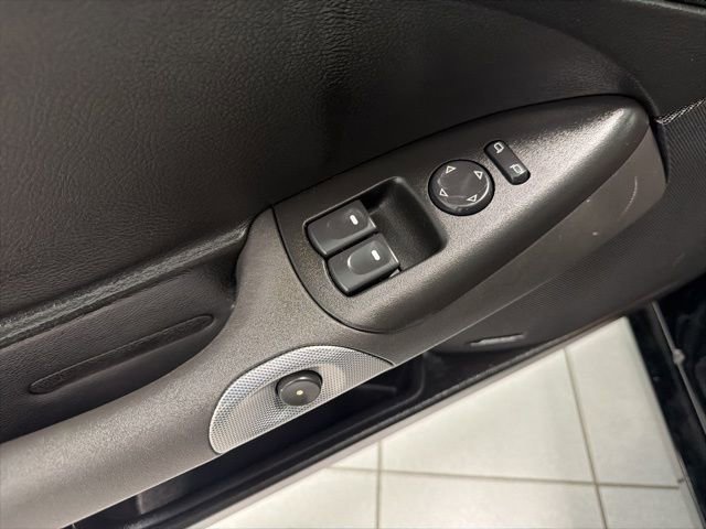 Used 2005 Chevrolet Corvette Coupe w/ Preferred Equipment Group image 14