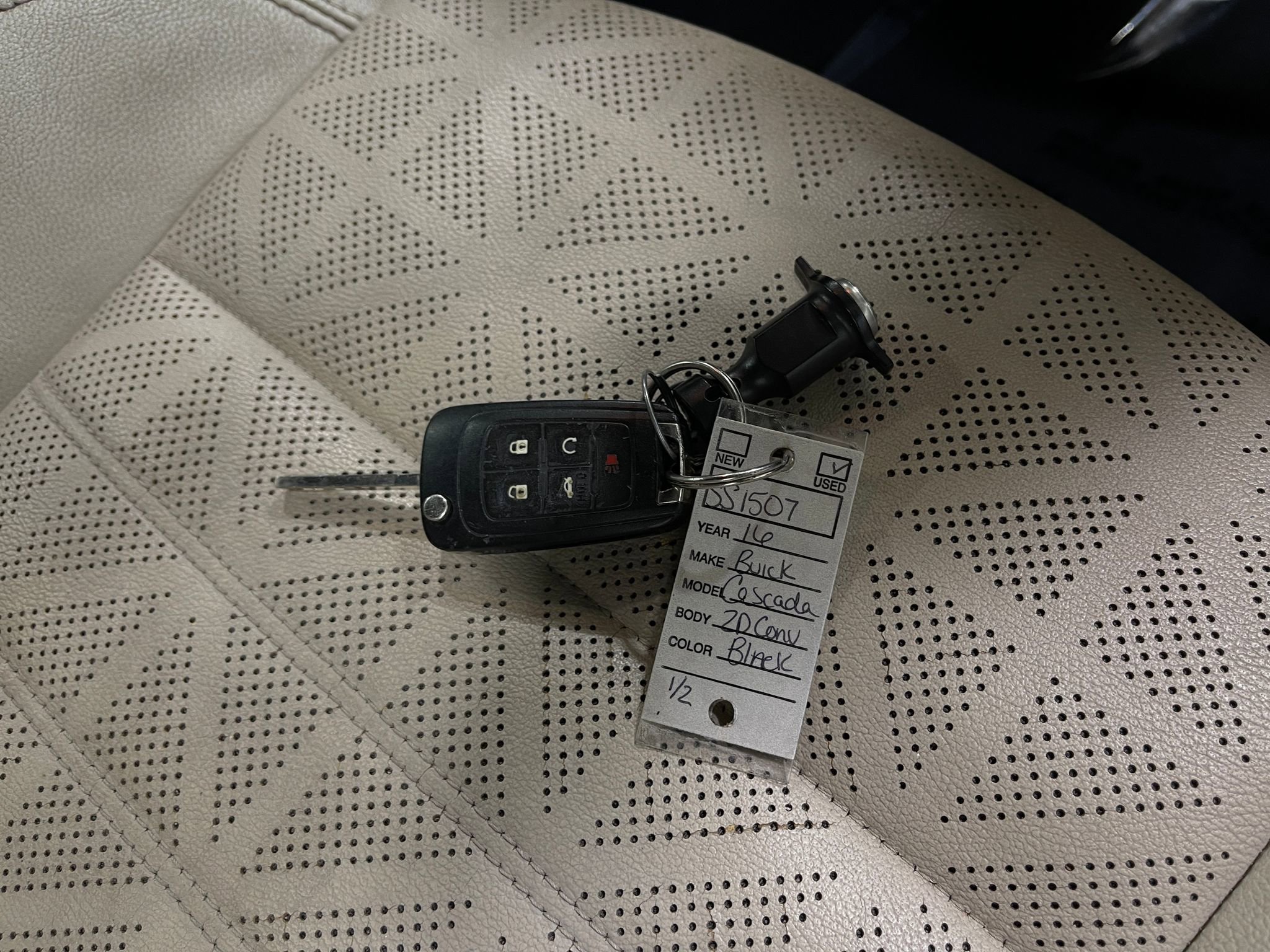 Used 2016 Buick Cascada Premium image 34