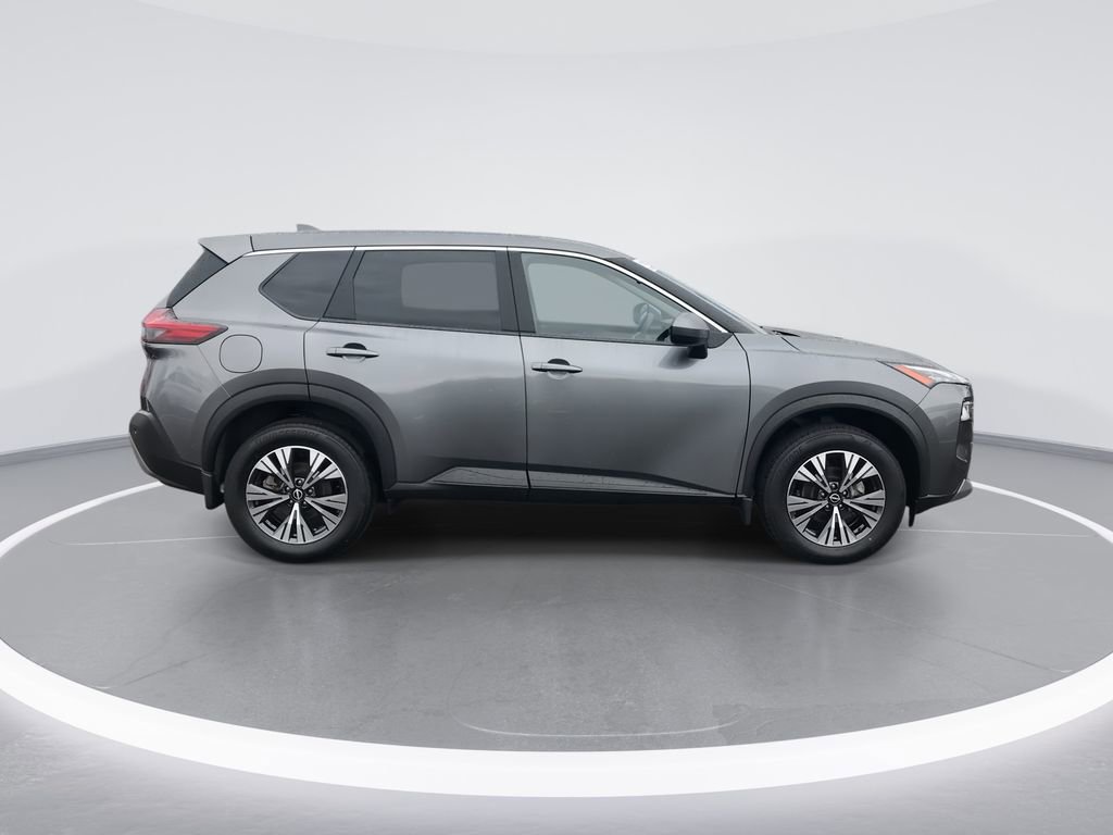 Used 2023 Nissan Rogue SV image 9