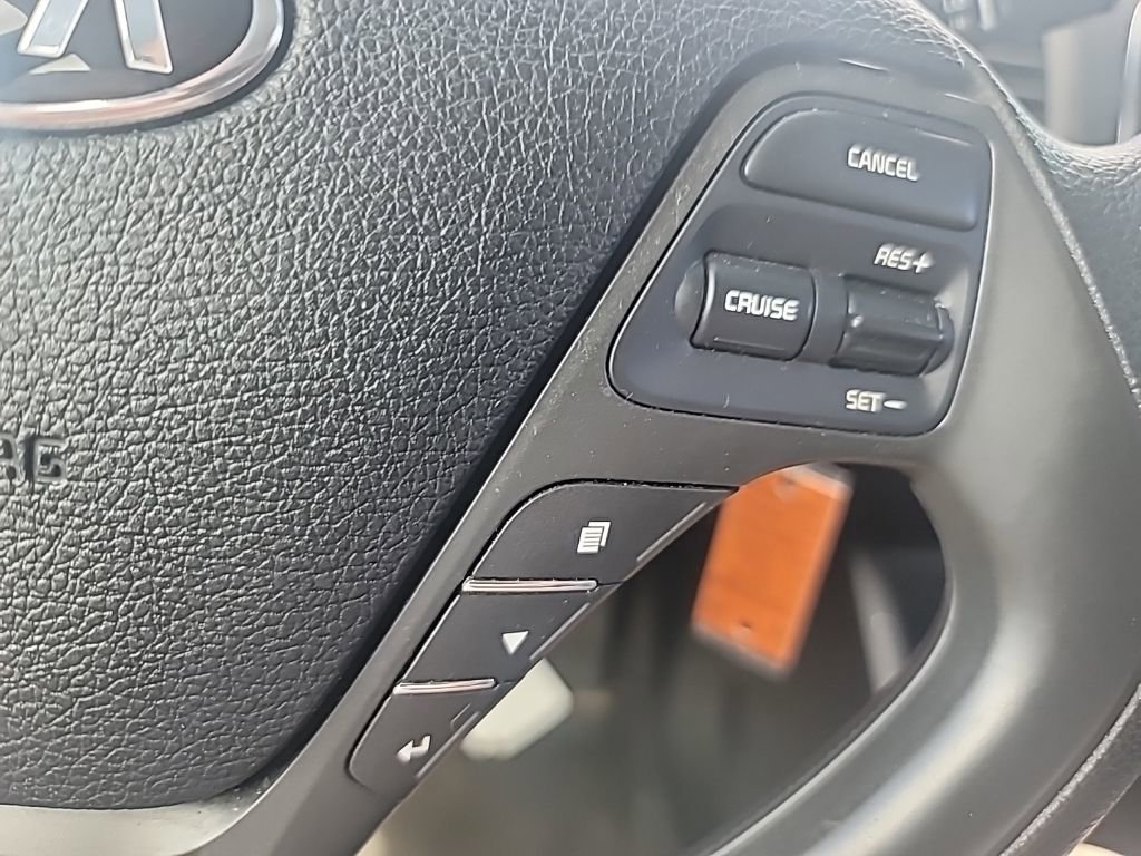 Used 2018 Kia Forte LX w/ LX Rear Camera Package image 15