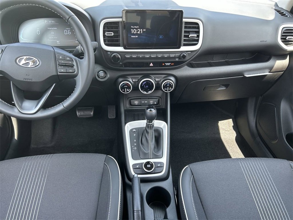 New 2025 Hyundai Venue Limited image 5