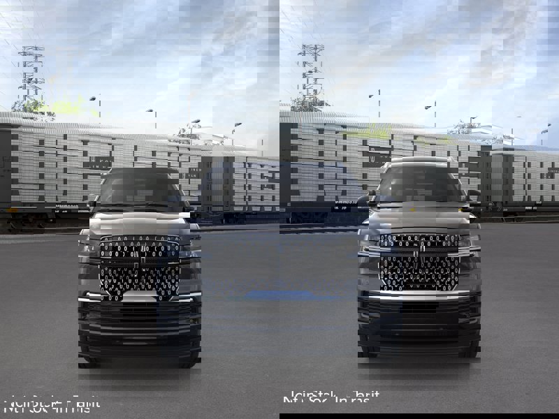 New 2026 Lincoln Navigator L Reserve image 6