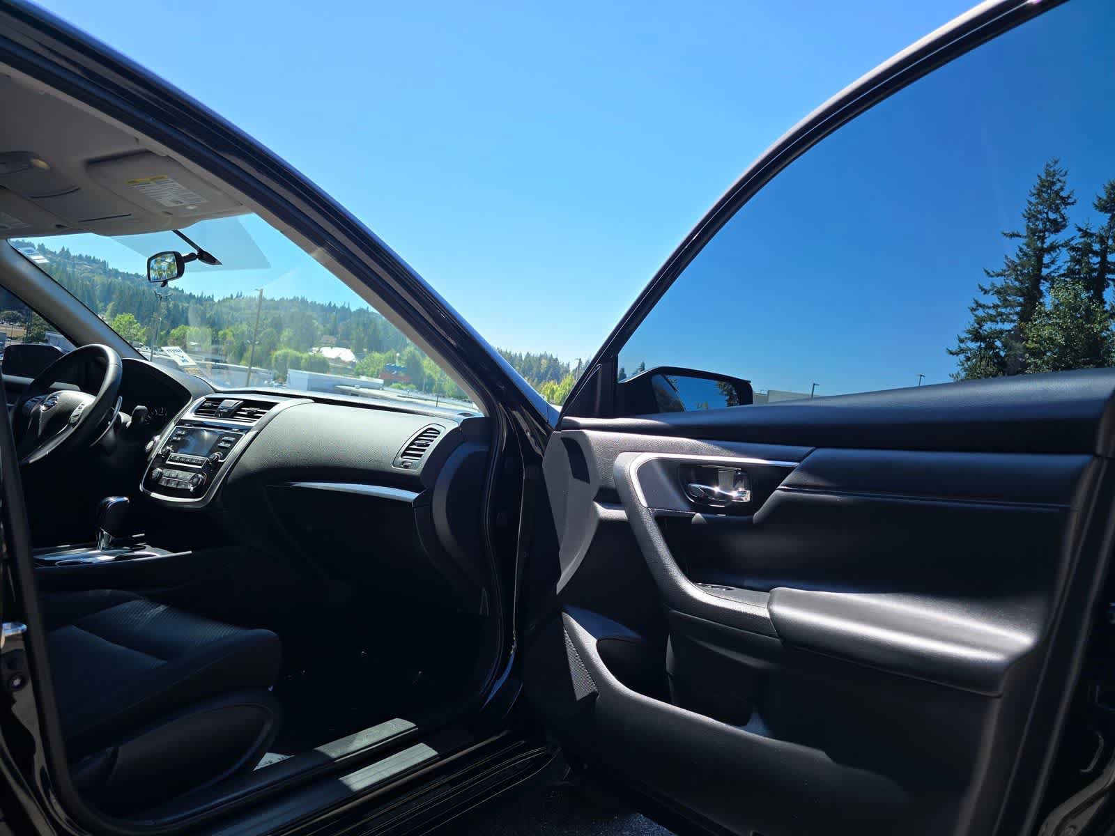 Used 2018 Nissan Altima 2.5 SR FWD image 28