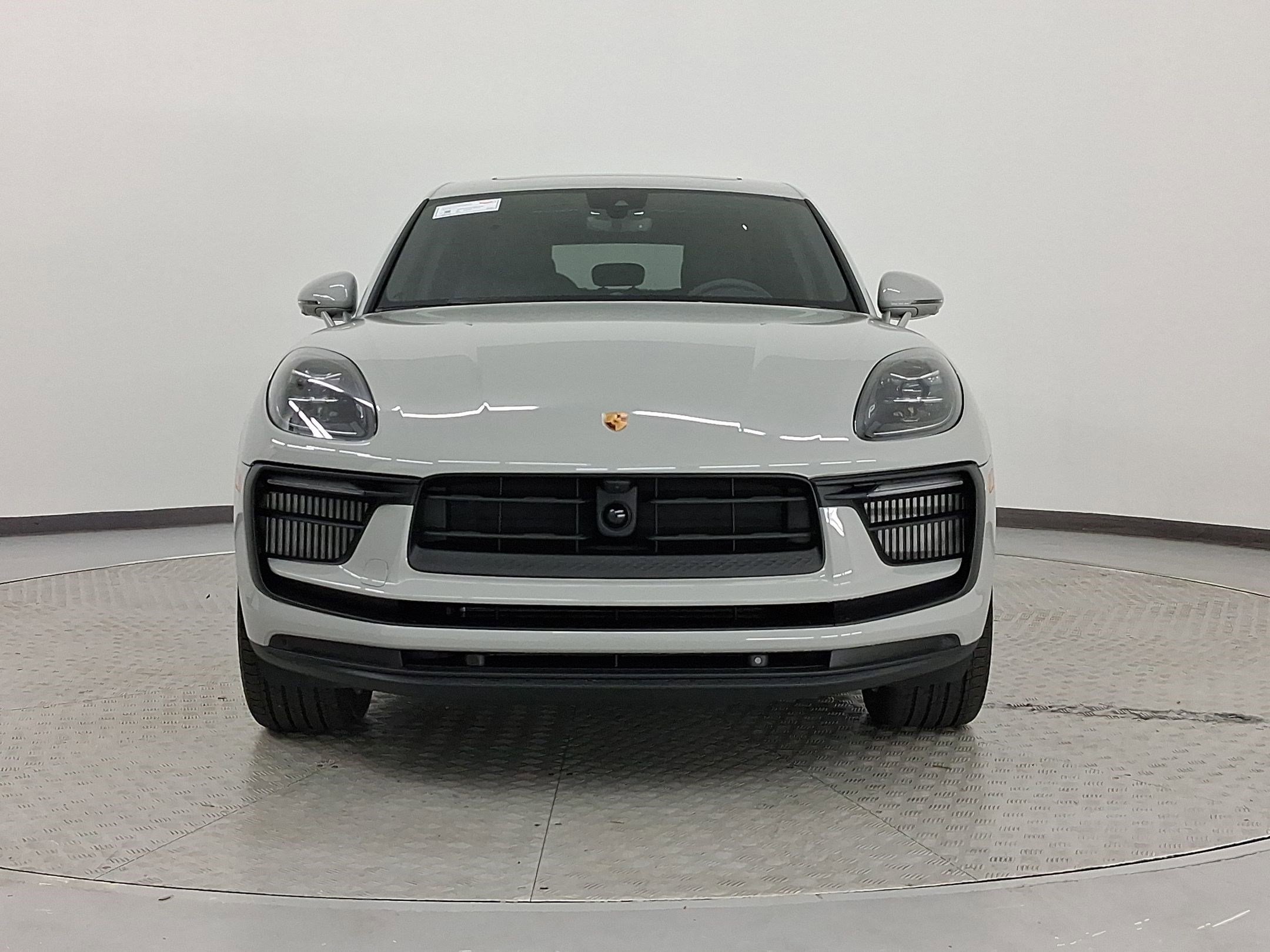 New 2026 Porsche Macan S image 6