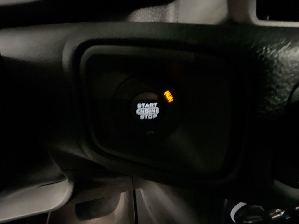 Used 2024 Jeep Wrangler Sport S image 16