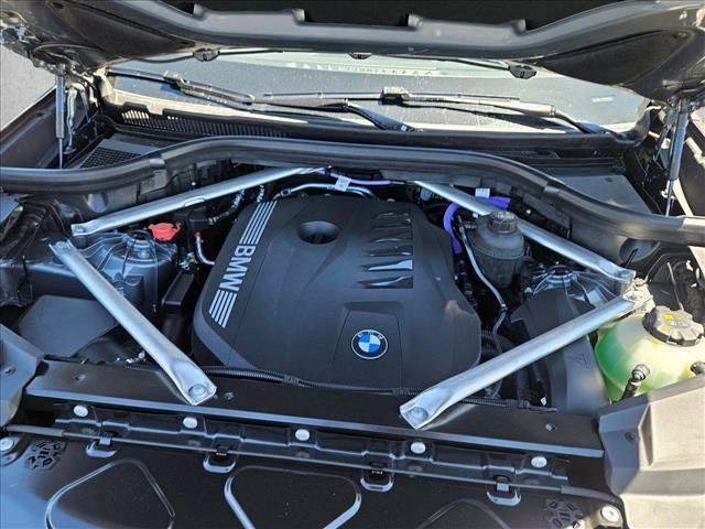 New 2026 BMW X5 xDrive40i w/ M Sport Package AWD/4WD image 16