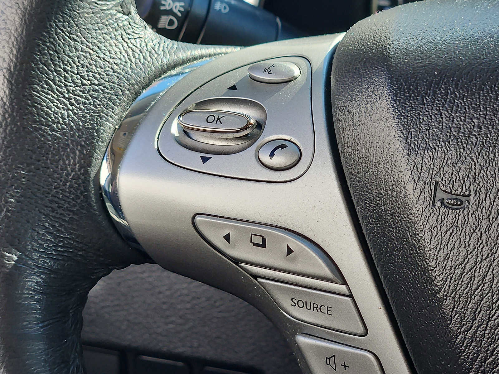 Used 2018 Nissan Murano SL w/ Moonroof Package image 21