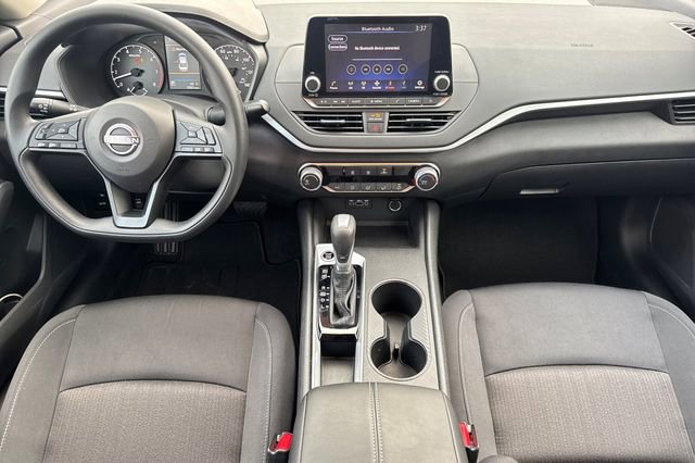 Used 2025 Nissan Altima 2.5 S image 14